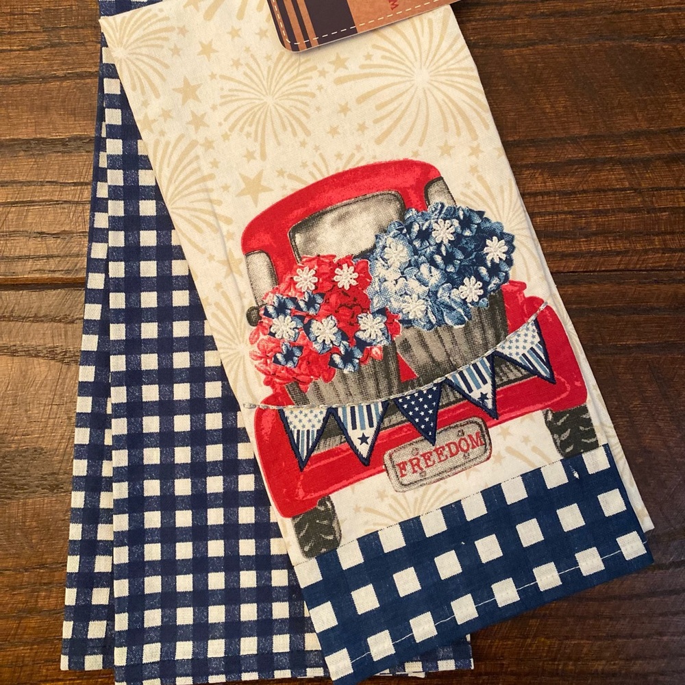 Patriotic Truck Kitchen Towel Set, Farmhouse Patriotic Towels, Williamstown Home